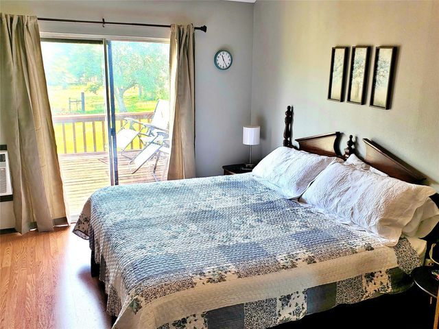 1085 Reeves Road, Garwood, TX 77442