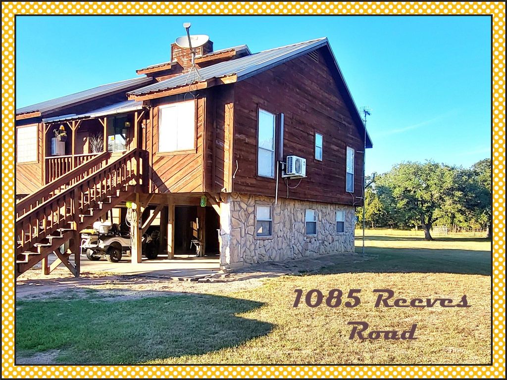 1085 Reeves Road, Garwood, TX 77442