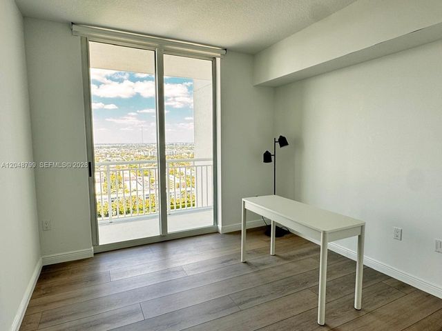 1745 E Hallandale Beach Blvd 2302W, Hallandale Beach, FL 33009