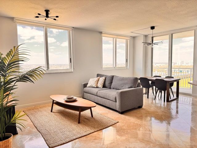 1745 E Hallandale Beach Blvd 2302W, Hallandale Beach, FL 33009