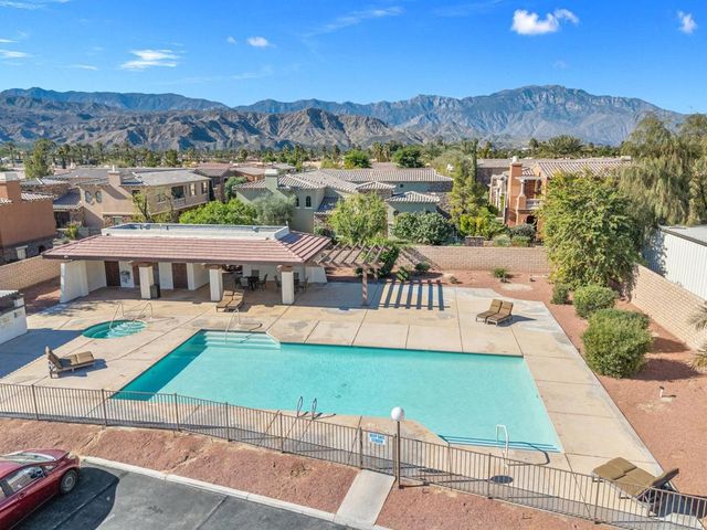 73450 Country Club Drive Sp. 91, Palm Desert, CA 92260