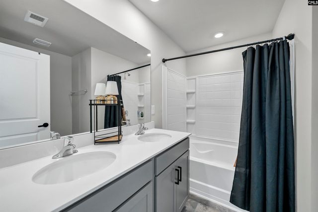 281 Carrington Drive, Lugoff, SC 29078