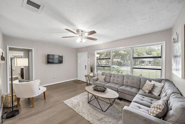 2007 Harding Street, Pasadena, TX 77502