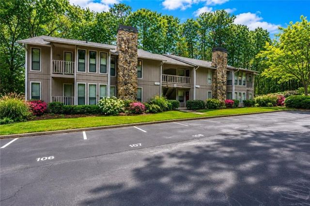 3843 Woodridge Way, Tucker, GA 30084