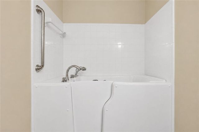 3843 Woodridge Way, Tucker, GA 30084