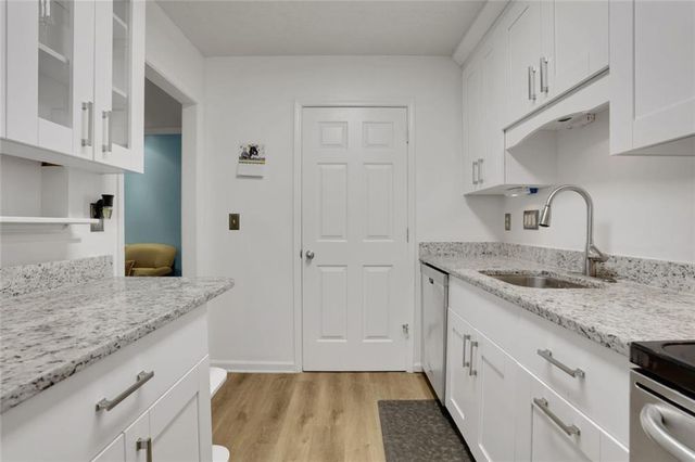 3843 Woodridge Way, Tucker, GA 30084