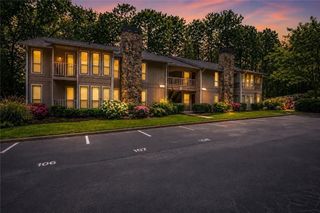 3843 Woodridge Way, Tucker, GA 30084