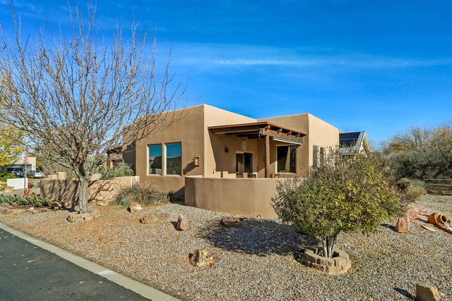 604 Avenida Los Suenos, Bernalillo, NM 87004
