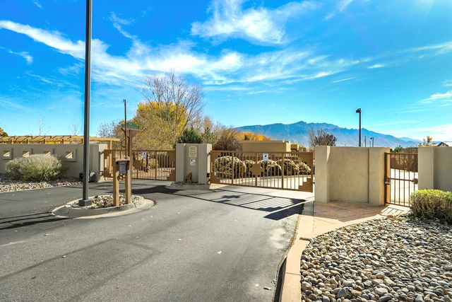 604 Avenida Los Suenos, Bernalillo, NM 87004