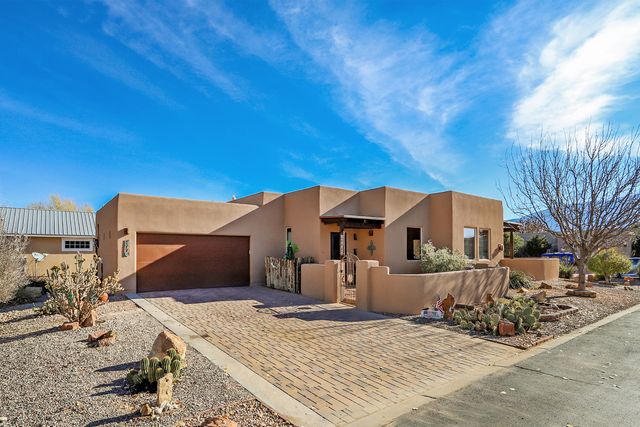 604 Avenida Los Suenos, Bernalillo, NM 87004