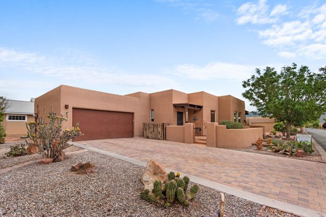 604 Avenida Los Suenos, Bernalillo, NM 87004