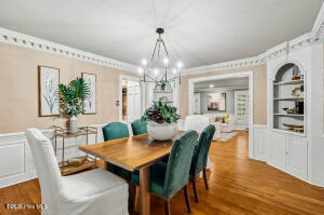 52 Dogwood Acres Drive, Chapel Hill, NC 27516