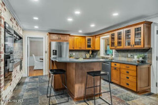 52 Dogwood Acres Drive, Chapel Hill, NC 27516