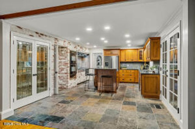 52 Dogwood Acres Drive, Chapel Hill, NC 27516
