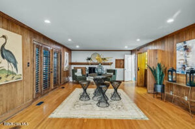 52 Dogwood Acres Drive, Chapel Hill, NC 27516