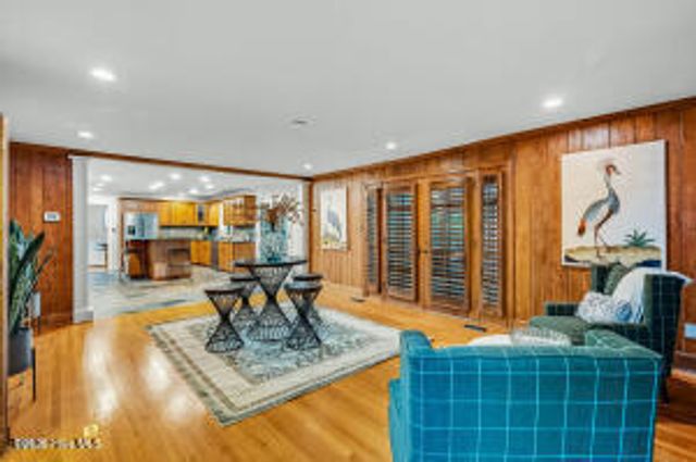 52 Dogwood Acres Drive, Chapel Hill, NC 27516