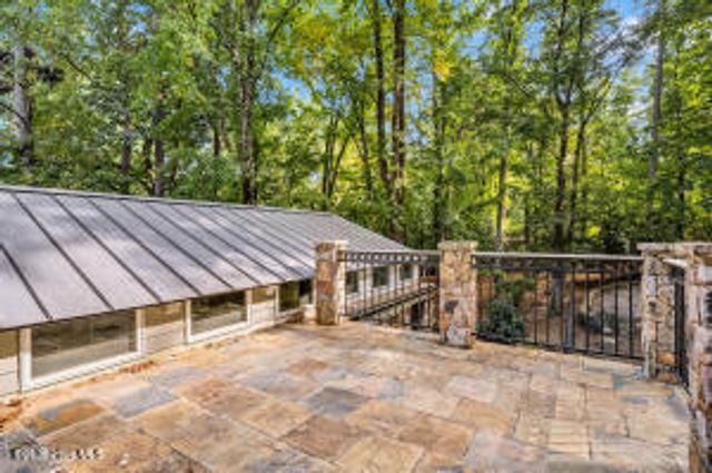52 Dogwood Acres Drive, Chapel Hill, NC 27516