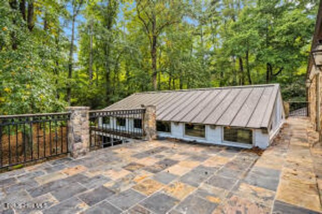 52 Dogwood Acres Drive, Chapel Hill, NC 27516