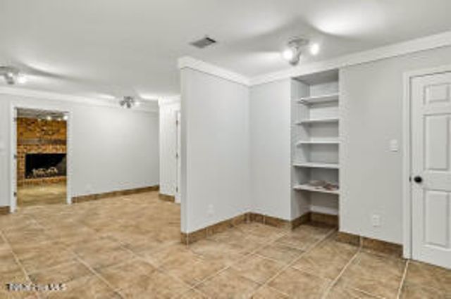 52 Dogwood Acres Drive, Chapel Hill, NC 27516