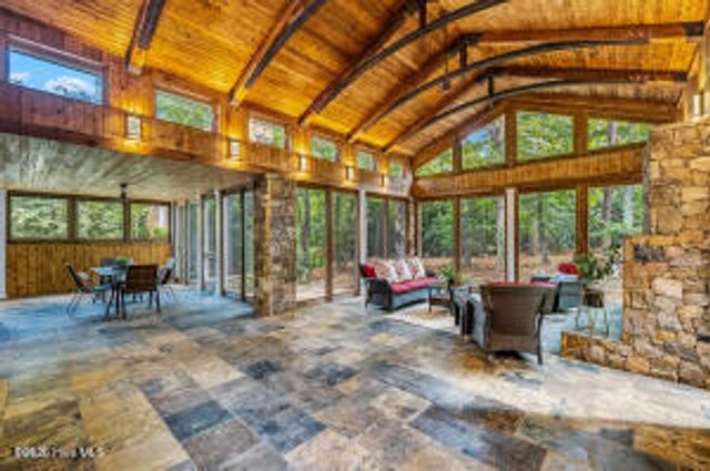 52 Dogwood Acres Drive, Chapel Hill, NC 27516