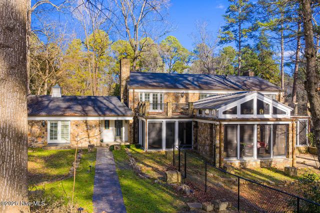 52 Dogwood Acres Drive, Chapel Hill, NC 27516