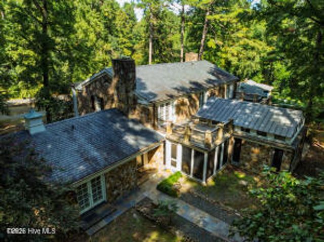 52 Dogwood Acres Drive, Chapel Hill, NC 27516