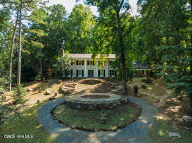 52 Dogwood Acres Drive, Chapel Hill, NC 27516
