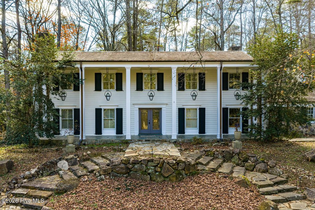 52 Dogwood Acres Drive, Chapel Hill, NC 27516