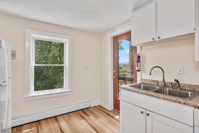 89 College St Unit A-2, Burlington, VT 05401