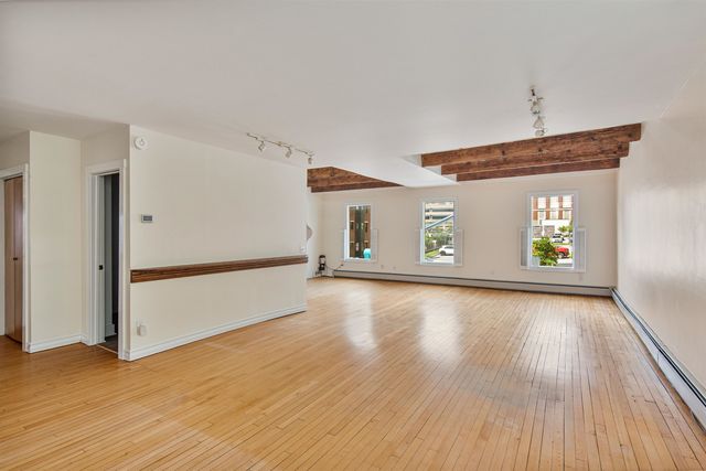 89 College St Unit A-2, Burlington, VT 05401