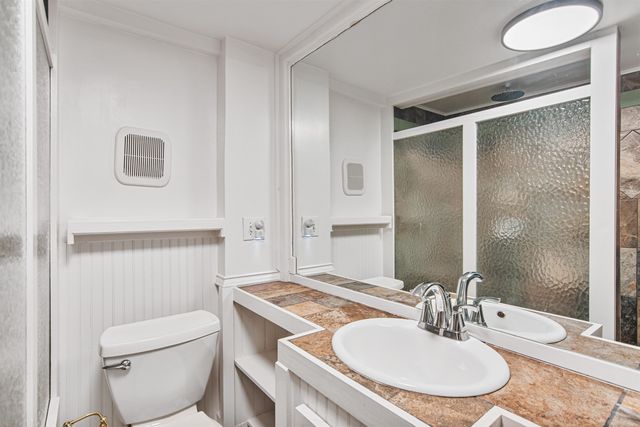 89 College St Unit A-2, Burlington, VT 05401