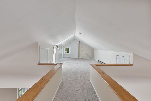 89 College St Unit A-2, Burlington, VT 05401