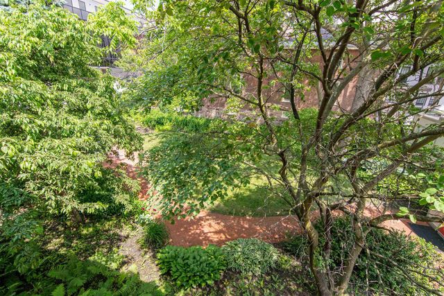 89 College St Unit A-2, Burlington, VT 05401