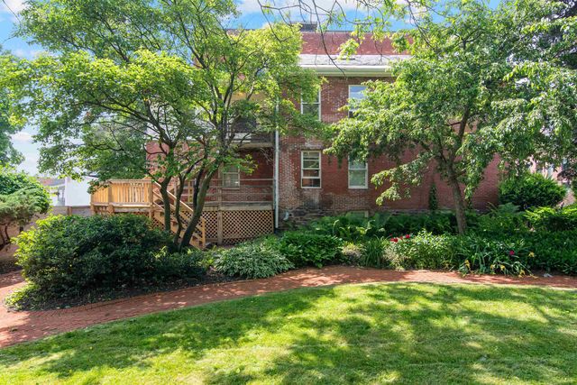 89 College St Unit A-2, Burlington, VT 05401