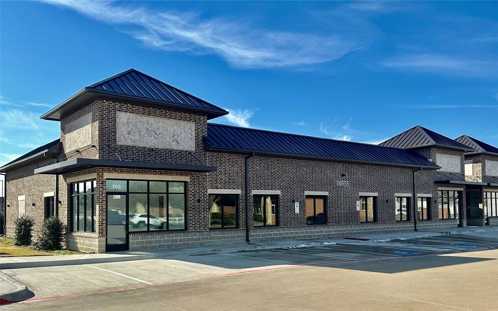 10555 N County Road 200, Frisco, TX 75033
