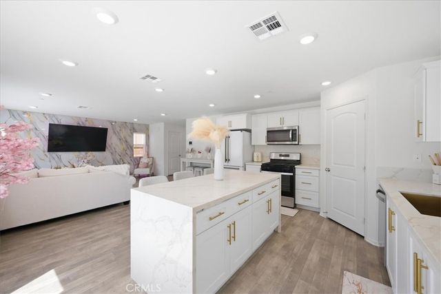8252 Peachwillow Court, Jurupa Valley, CA 92509