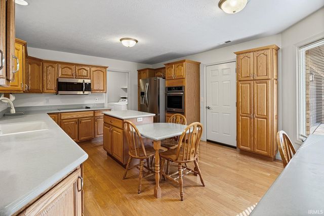 3612 Greenfield Lane, West Lafayette, IN 47906