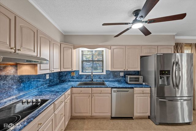 9513 Pitch Pine Drive, Shreveport, LA 71118