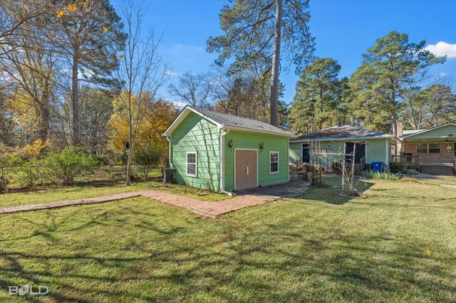 9513 Pitch Pine Drive, Shreveport, LA 71118