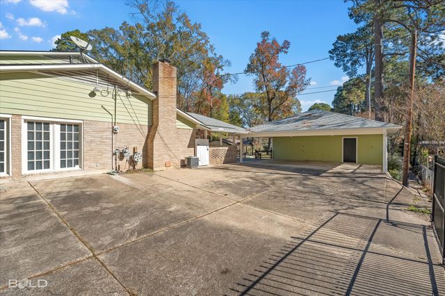 9513 Pitch Pine Drive, Shreveport, LA 71118