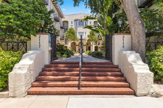 2117 W DEKLE AVENUE B1, Tampa, FL 33606