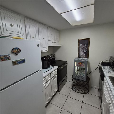 4724 MICHAEL COURT 121, Tampa, FL 33614