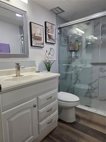 4724 MICHAEL COURT 121, Tampa, FL 33614