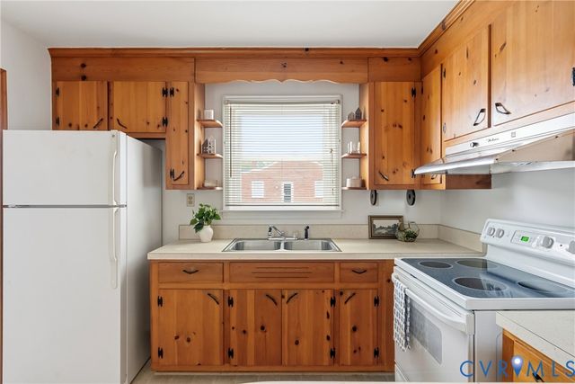 119 Seyler Dr, Petersburg, VA 23805