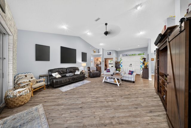 542 SW Sanctuary Drive, Port St. Lucie, Port St Lucie, FL 34986