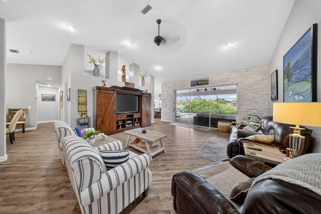 542 SW Sanctuary Drive, Port St. Lucie, Port St Lucie, FL 34986