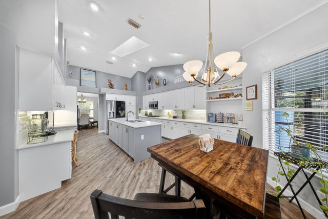 542 SW Sanctuary Drive, Port St. Lucie, Port St Lucie, FL 34986