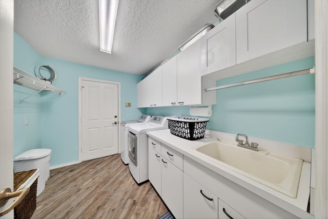 542 SW Sanctuary Drive, Port St. Lucie, Port St Lucie, FL 34986