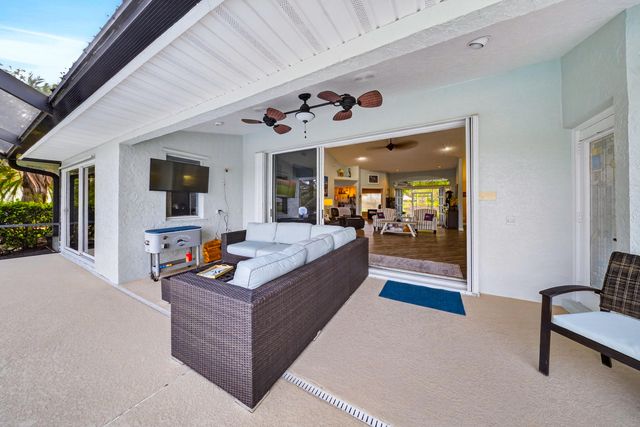 542 SW Sanctuary Drive, Port St. Lucie, Port St Lucie, FL 34986