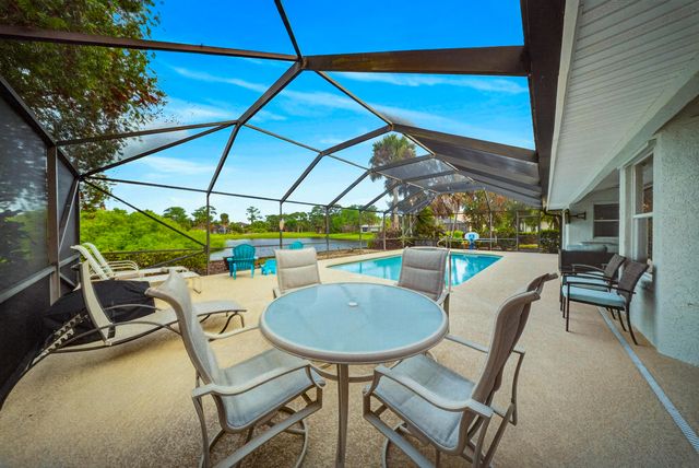 542 SW Sanctuary Drive, Port St. Lucie, Port St Lucie, FL 34986